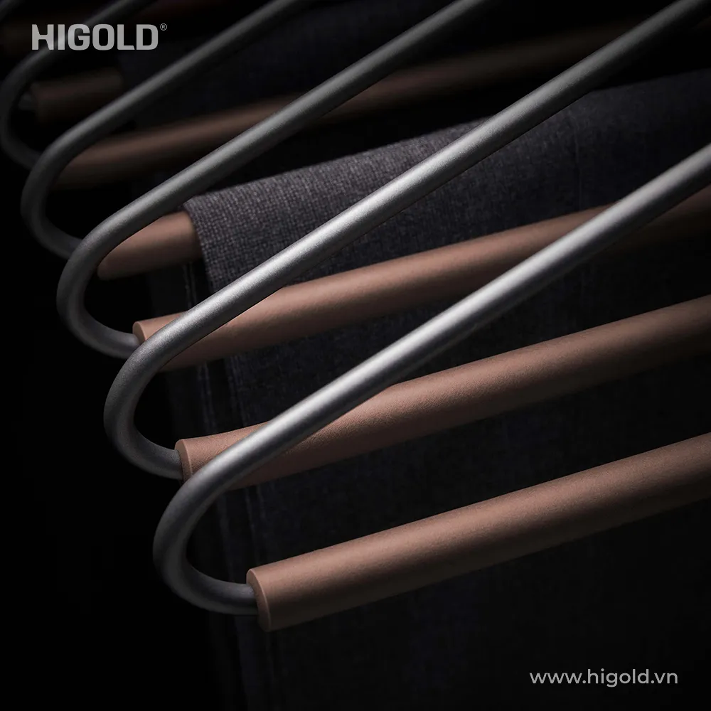 Giá treo quần gắn trên Higold Series BV chính hãng